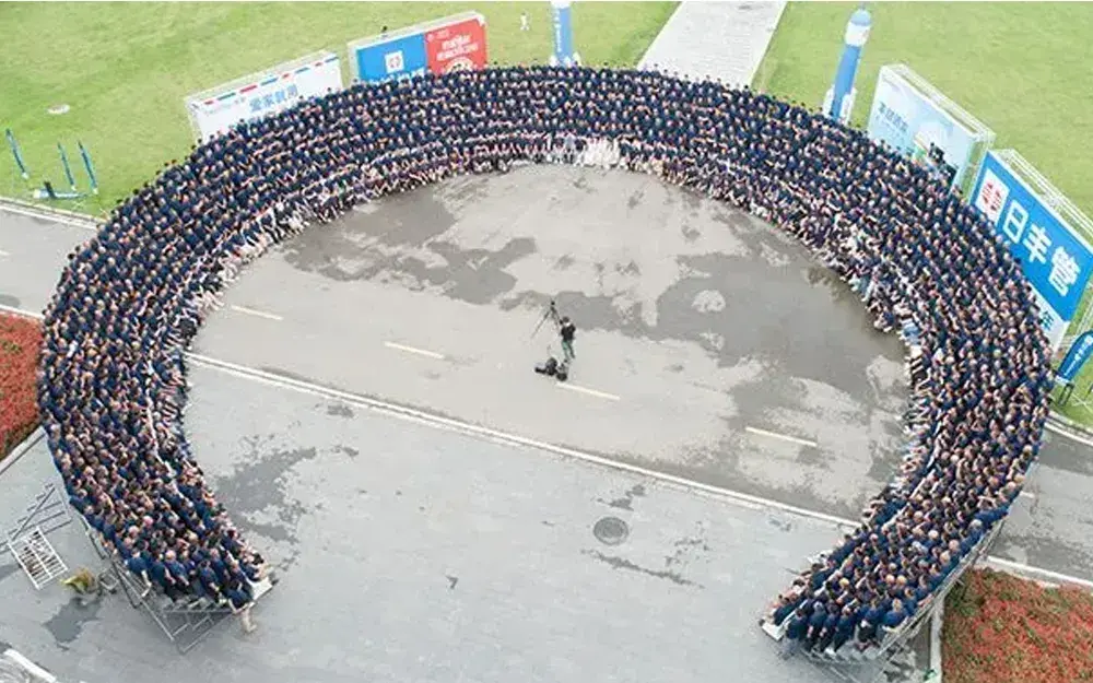Lugar de toma de fotografías de grupos de conferencias a gran escala