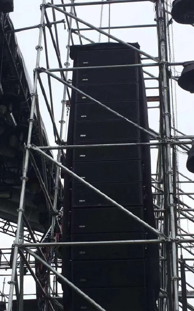 大型活动线阵列音箱