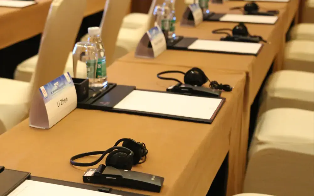 Receptores de auriculares de interpretación simultánea